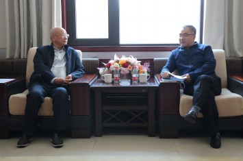 李書成會見南陽市中級人民法院黨組書記、院長秦德平一行